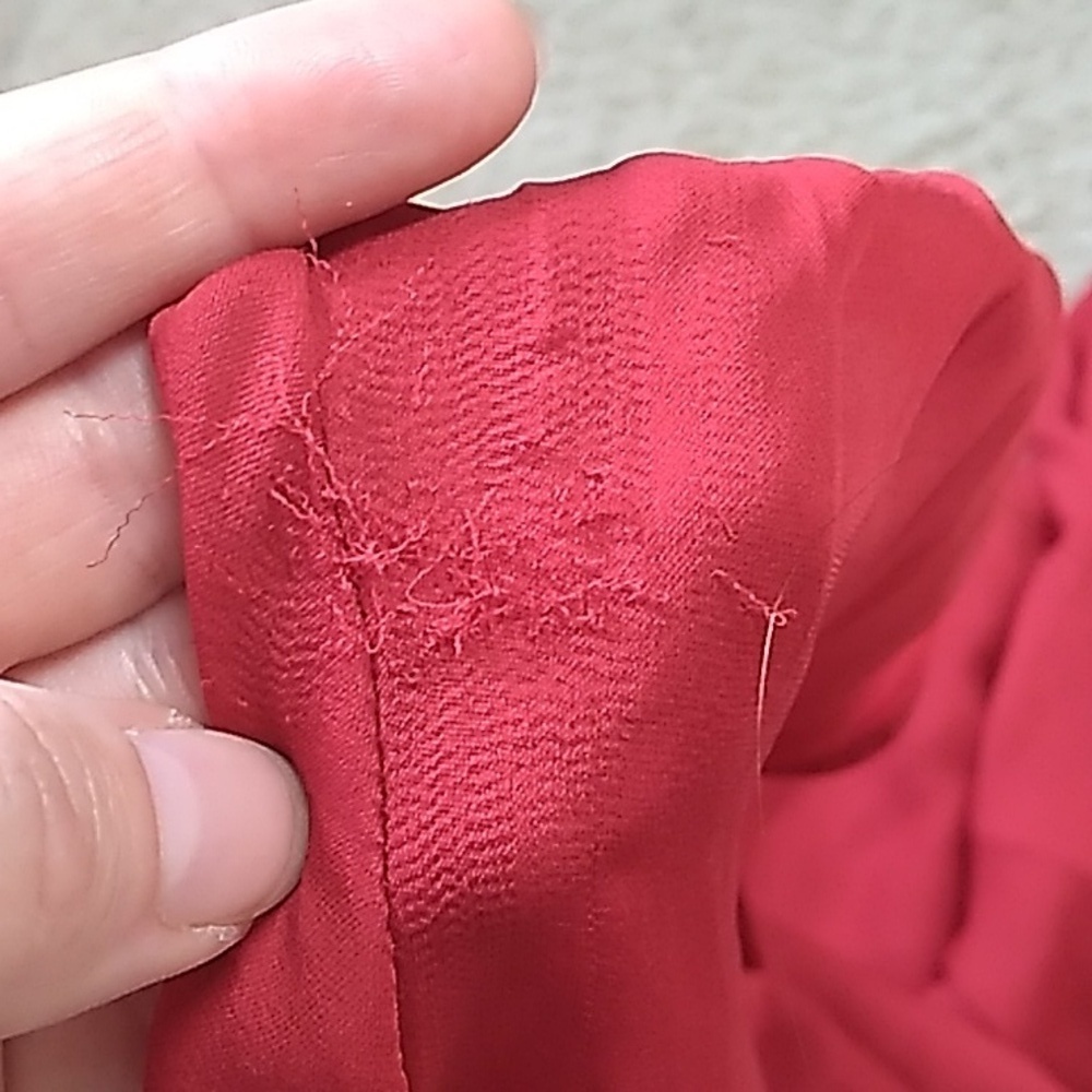 Joie Red 100% Silk Long Sleeve V Neck Flowy Blouse Size Small - Picture 7 of 7